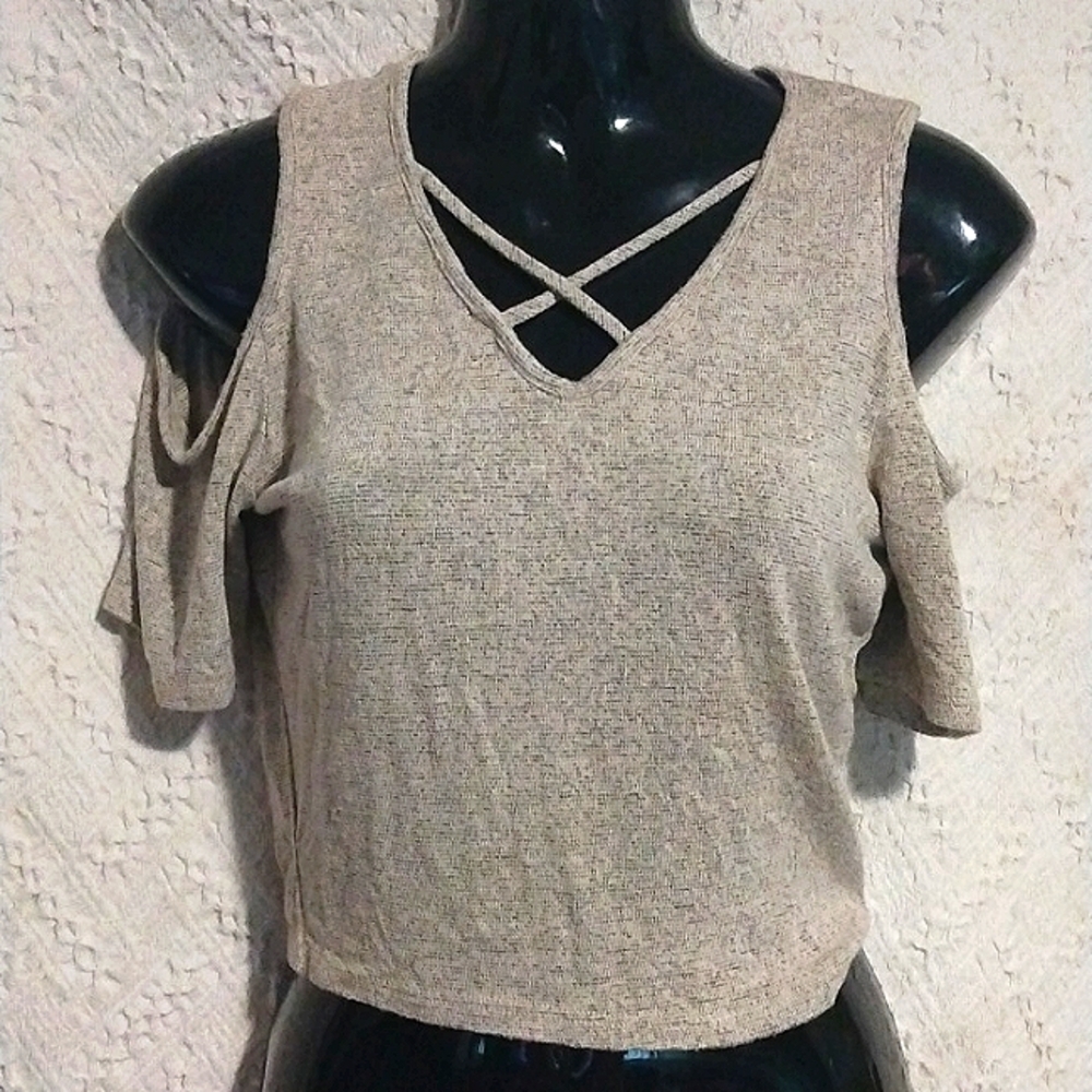 Acemi open shoulder cropped small